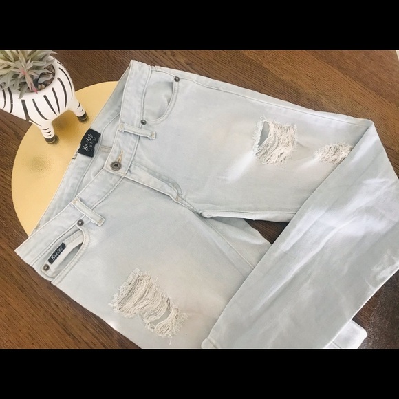 Bardot Jeans and top - Picture 2 of 14